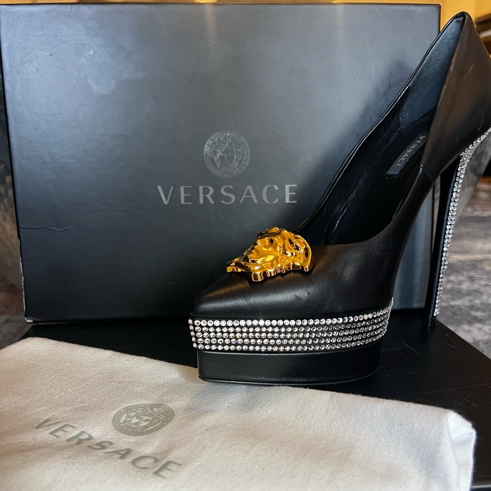 Versace crystal lamb leather stiletto pumps